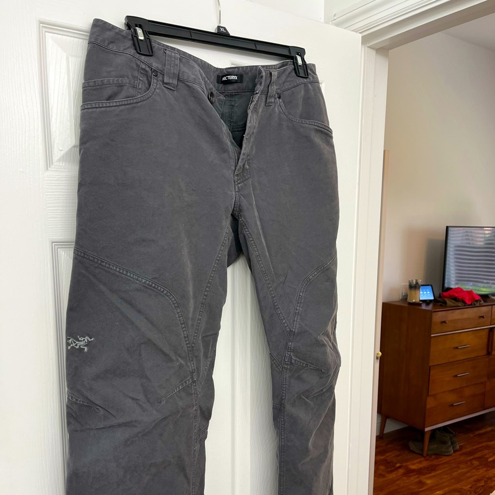 Arc’teryx 36W pants